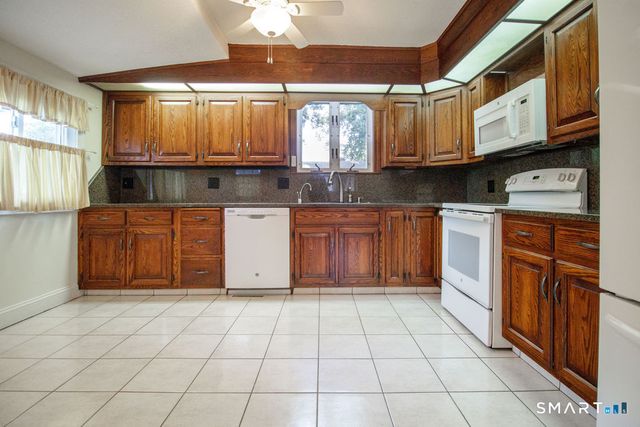 173 Stillwell Drive, Plainville, CT 06062