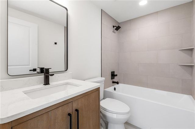 4705 W 81st Street, Prairie Village, KS 66208
