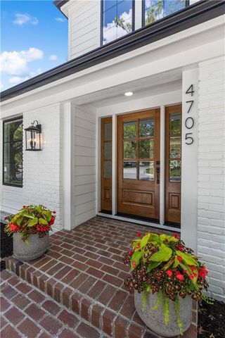 4705 W 81st Street, Prairie Village, KS 66208