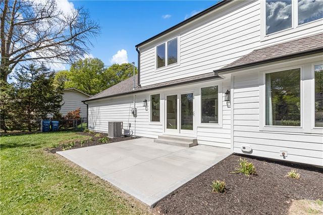 4705 W 81st Street, Prairie Village, KS 66208