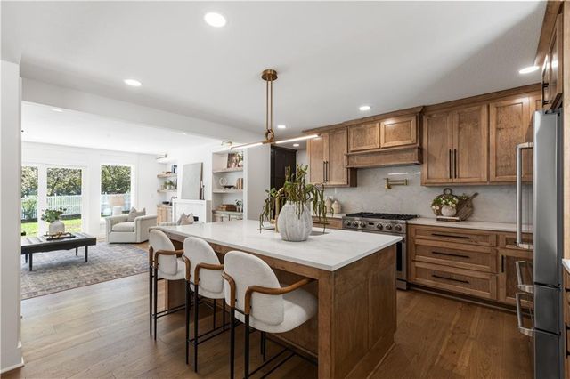 4705 W 81st Street, Prairie Village, KS 66208