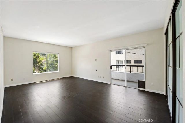 4313 Van Nuys Boulevard 203, Sherman Oaks, CA 91403