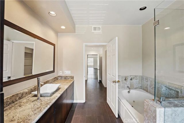 4313 Van Nuys Boulevard 203, Sherman Oaks, CA 91403