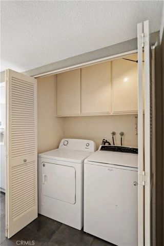 4313 Van Nuys Boulevard 203, Sherman Oaks, CA 91403