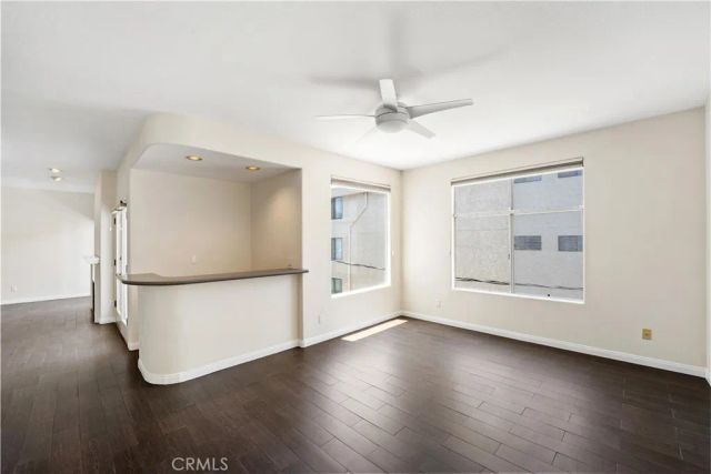4313 Van Nuys Boulevard 203, Sherman Oaks, CA 91403