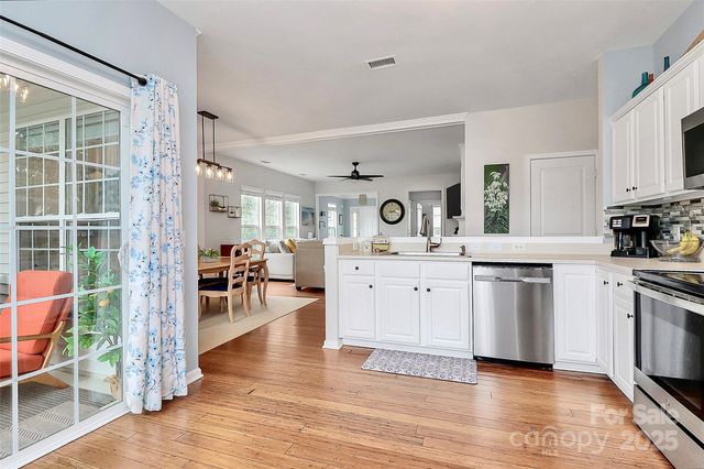 9015 Elrose Place, Charlotte, NC 28277