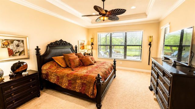 2519 VACCARO DRIVE, Sarasota, FL 34231