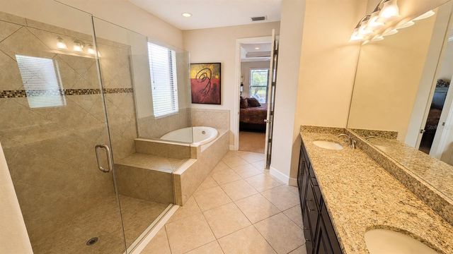 2519 VACCARO DRIVE, Sarasota, FL 34231