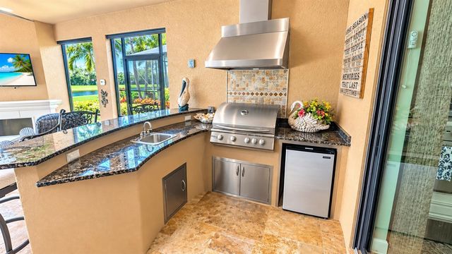 2519 VACCARO DRIVE, Sarasota, FL 34231