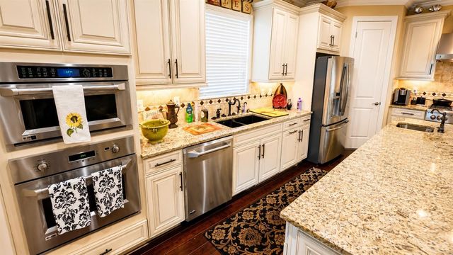 2519 VACCARO DRIVE, Sarasota, FL 34231