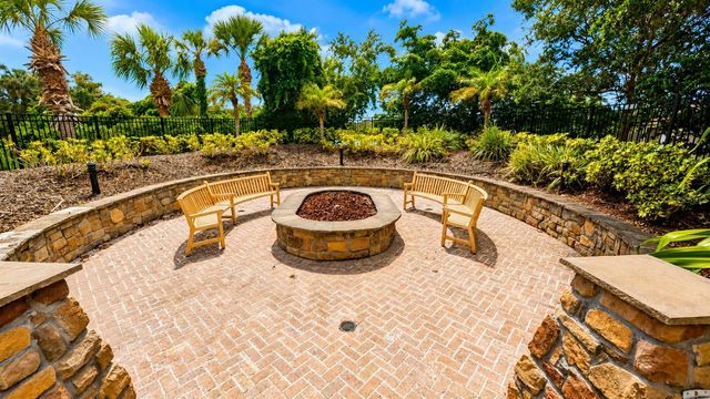 2519 VACCARO DRIVE, Sarasota, FL 34231