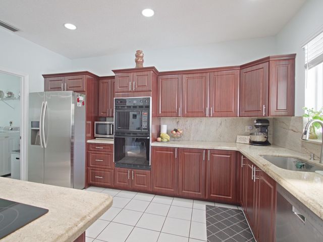 6300 NW 60th Way, Parkland, FL 33067