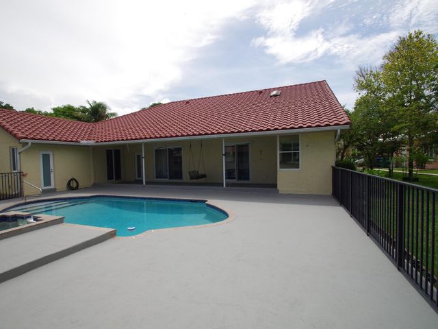 6300 NW 60th Way, Parkland, FL 33067
