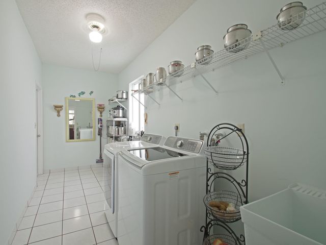 6300 NW 60th Way, Parkland, FL 33067