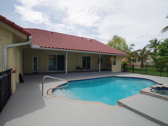 6300 NW 60th Way, Parkland, FL 33067