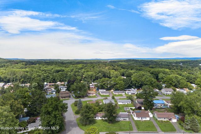 1 Center Road, Mt. Marion, NY 12456