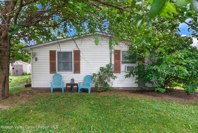 1 Center Road, Mt. Marion, NY 12456