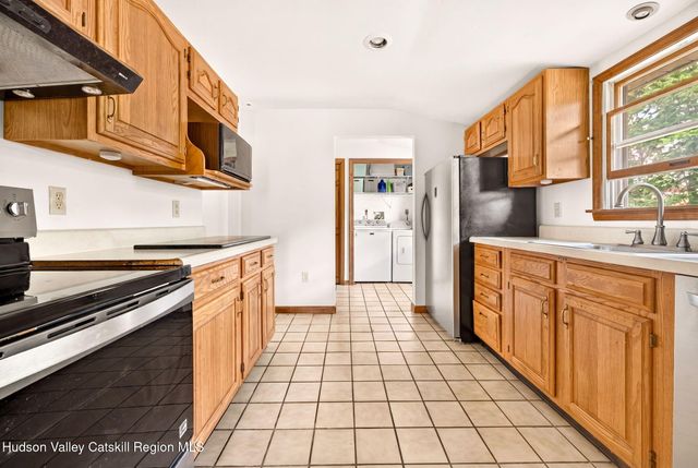 1 Center Road, Mt. Marion, NY 12456