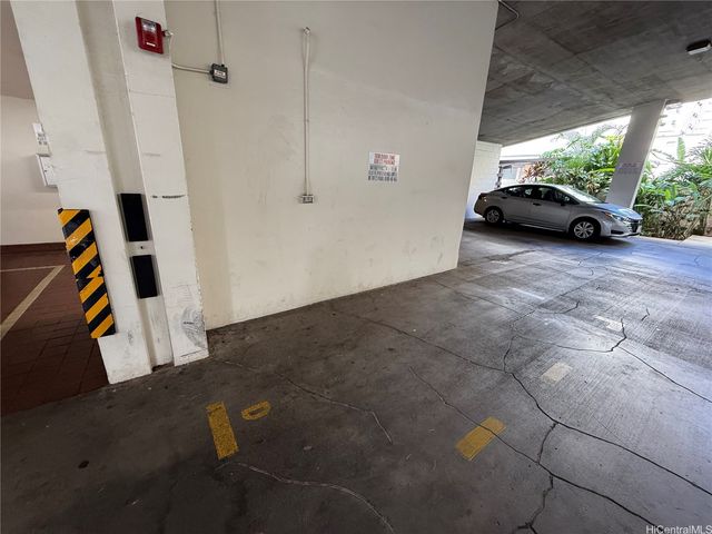 2421 Tusitala Street 1902, Honolulu, HI 96815