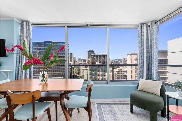 2421 Tusitala Street 1902, Honolulu, HI 96815