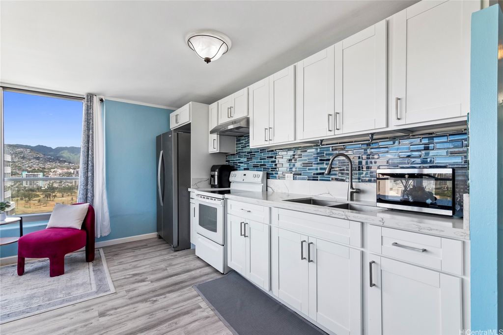 2421 Tusitala Street 1902, Honolulu, HI 96815