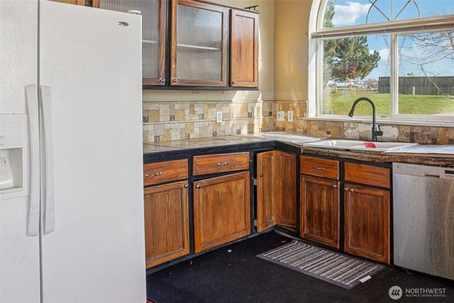 308 295th Street S, Roy, WA 98580