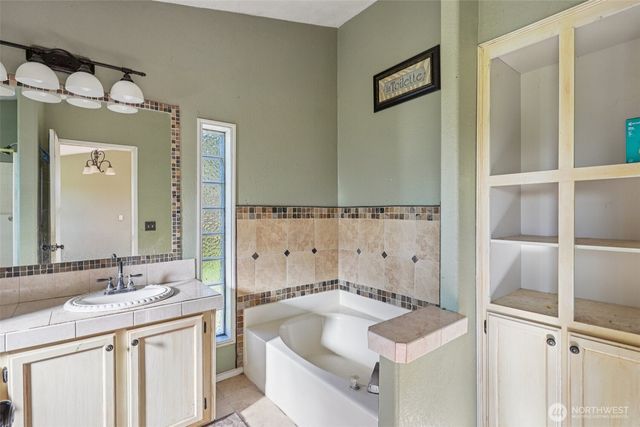 308 295th Street S, Roy, WA 98580