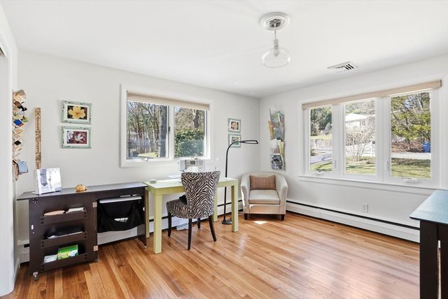 33 Algonquin Rd, Canton, MA 02021