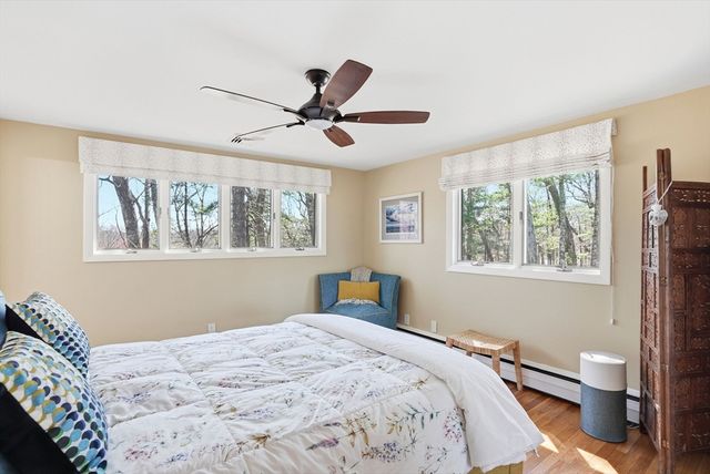 33 Algonquin Rd, Canton, MA 02021