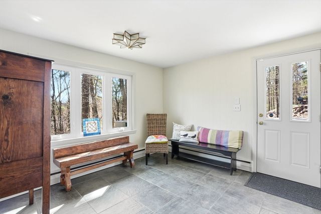 33 Algonquin Rd, Canton, MA 02021