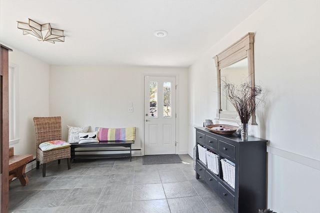 33 Algonquin Rd, Canton, MA 02021