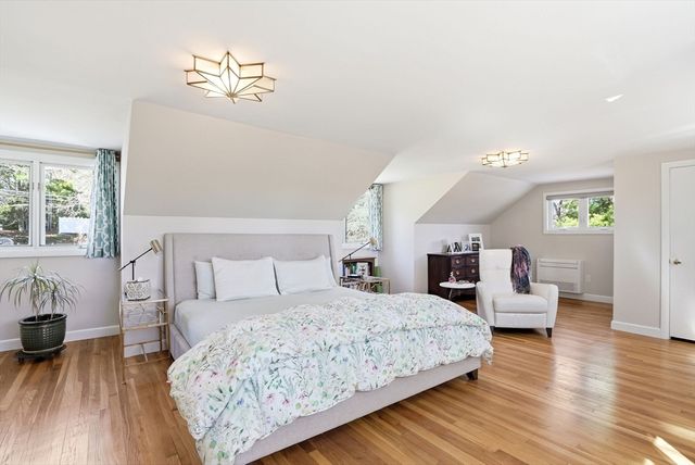 33 Algonquin Rd, Canton, MA 02021