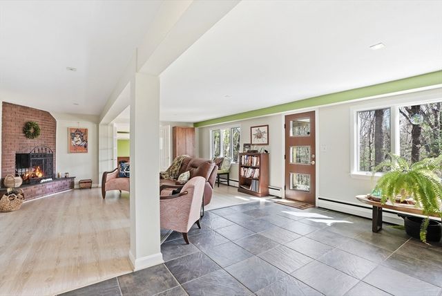 33 Algonquin Rd, Canton, MA 02021