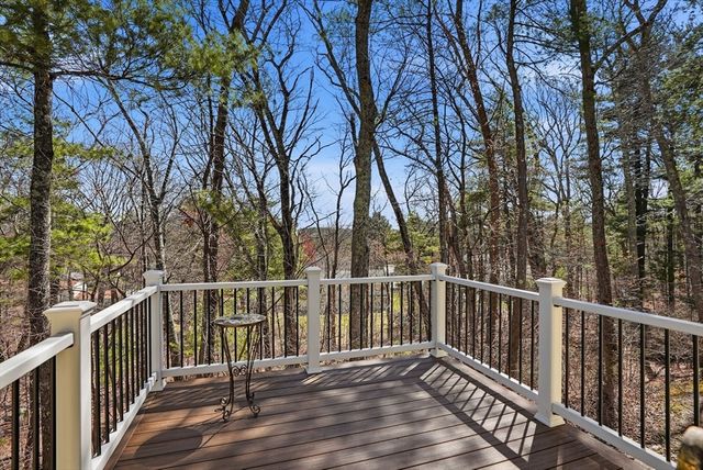 33 Algonquin Rd, Canton, MA 02021