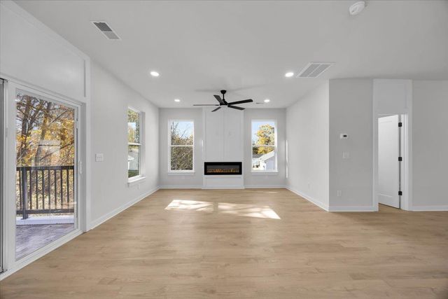 128 Lyman Avenue, Duncan, SC 29334