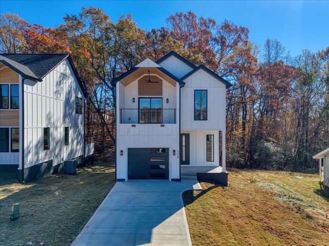 128 Lyman Avenue, Duncan, SC 29334