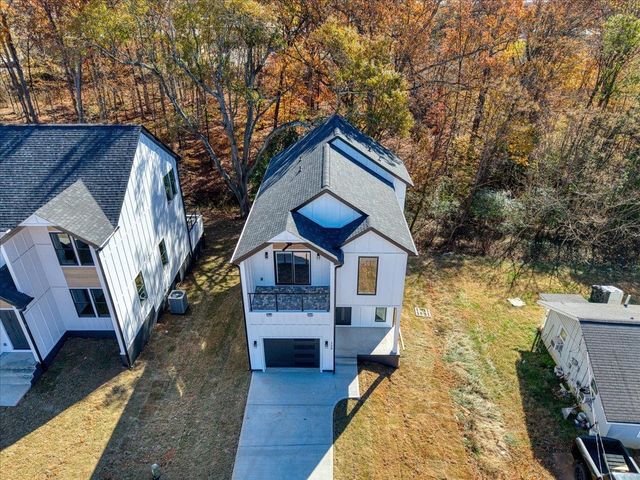 128 Lyman Avenue, Duncan, SC 29334