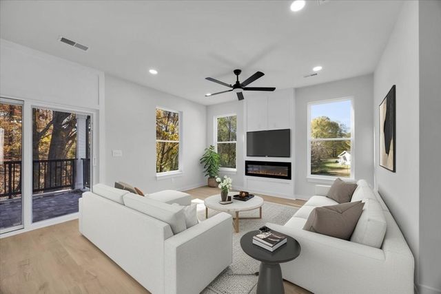 128 Lyman Avenue, Duncan, SC 29334