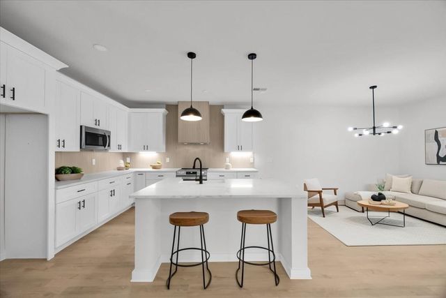 128 Lyman Avenue, Duncan, SC 29334