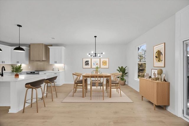 128 Lyman Avenue, Duncan, SC 29334