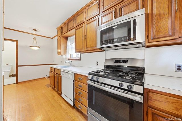 24 Cooper Street, Yonkers, NY 10704
