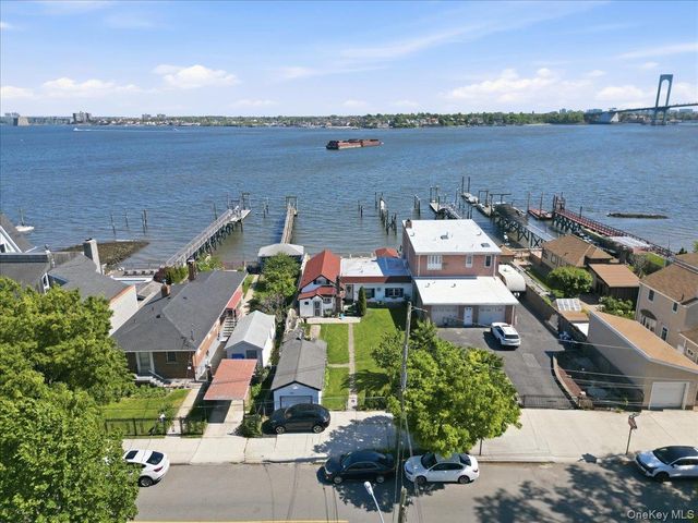 2594 Schurz Avenue, Bronx, NY 10465