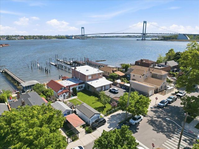 2594 Schurz Avenue, Bronx, NY 10465