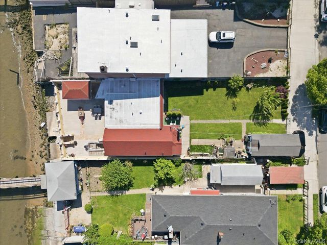 2594 Schurz Avenue, Bronx, NY 10465