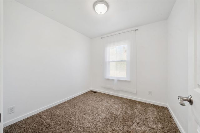 695 Park Ave, Mt Pleasant Twp, PA 15666