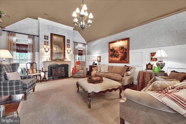 1000 GLENWOOD LN, Lebanon, PA 17042