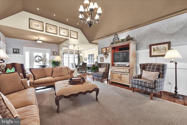 1000 GLENWOOD LN, Lebanon, PA 17042