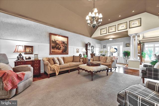 1000 GLENWOOD LN, Lebanon, PA 17042