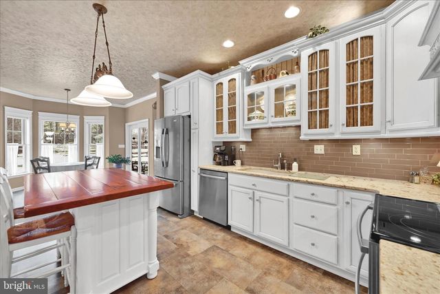 1000 GLENWOOD LN, Lebanon, PA 17042