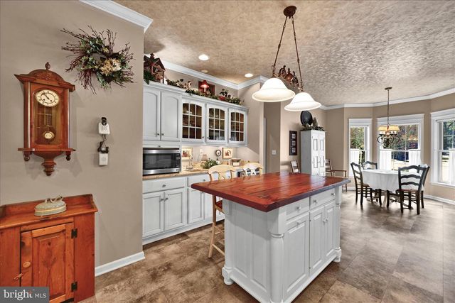 1000 GLENWOOD LN, Lebanon, PA 17042